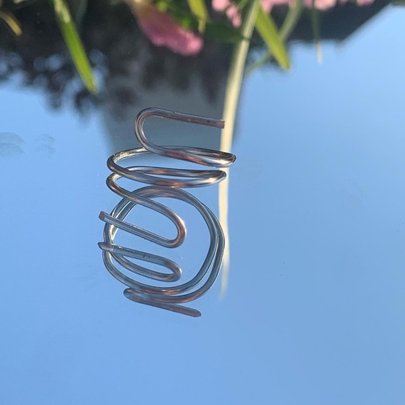 Ring - Picture 2 of 2